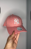 NY YANKEES ESSENTIAL