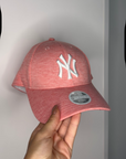 NY YANKEES ESSENTIAL